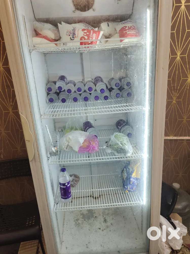 Display fridge