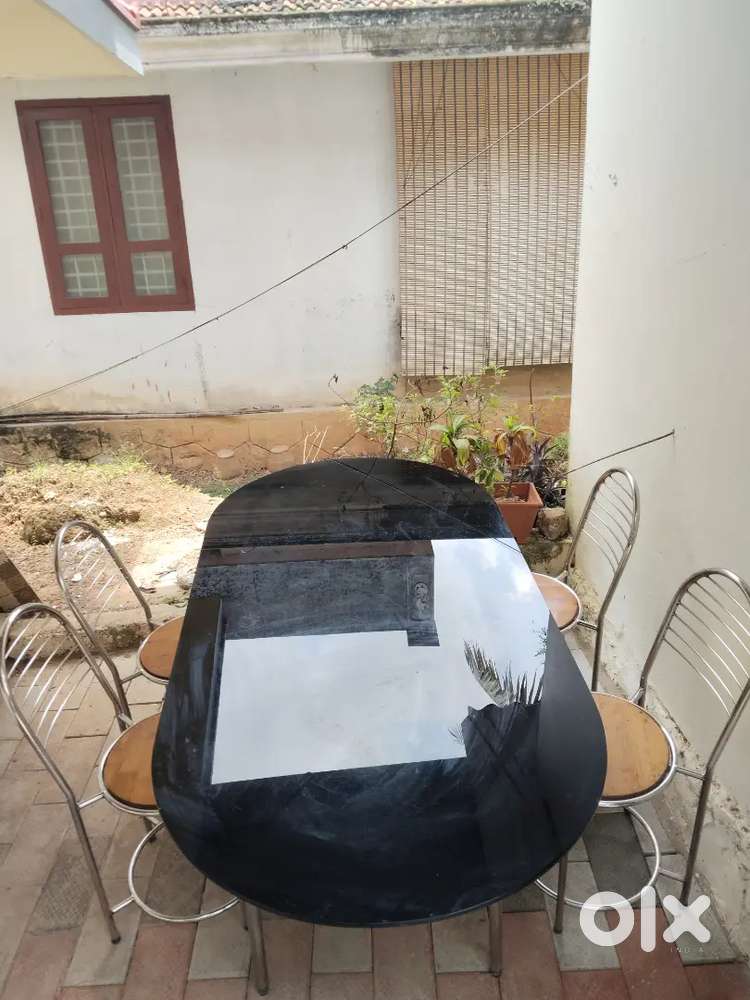 Dinning Table