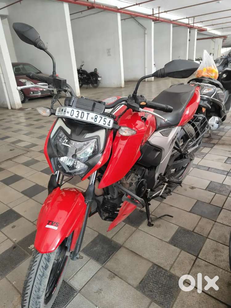 TVS APACHE 160RTR- RED COLOUR