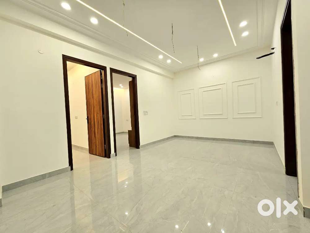 Beautiful 3BHK Flats with Lifts in Peermuchala Adjoining Sec-20 Panch