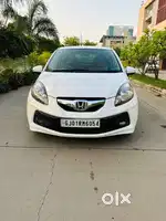 Honda Brio 2013-2016 VX O AT, 2015, Petrol