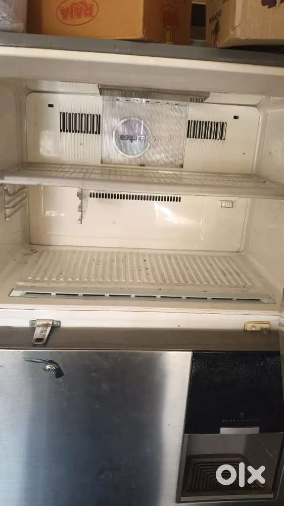LG 529 ltr double door fridge