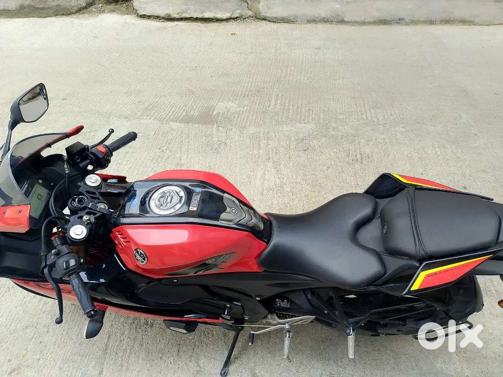 Yamaha R15