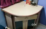 Corner study table