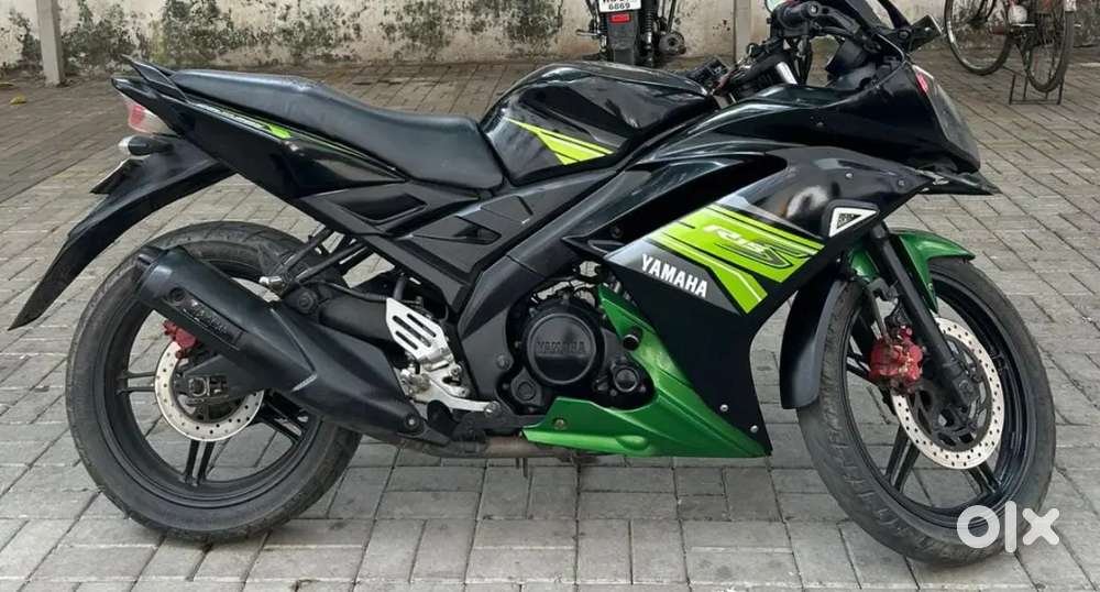 Yahama r15 sport edition bike