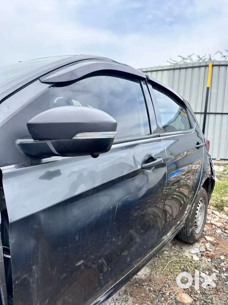 TATA TIAGO PETROL 2023