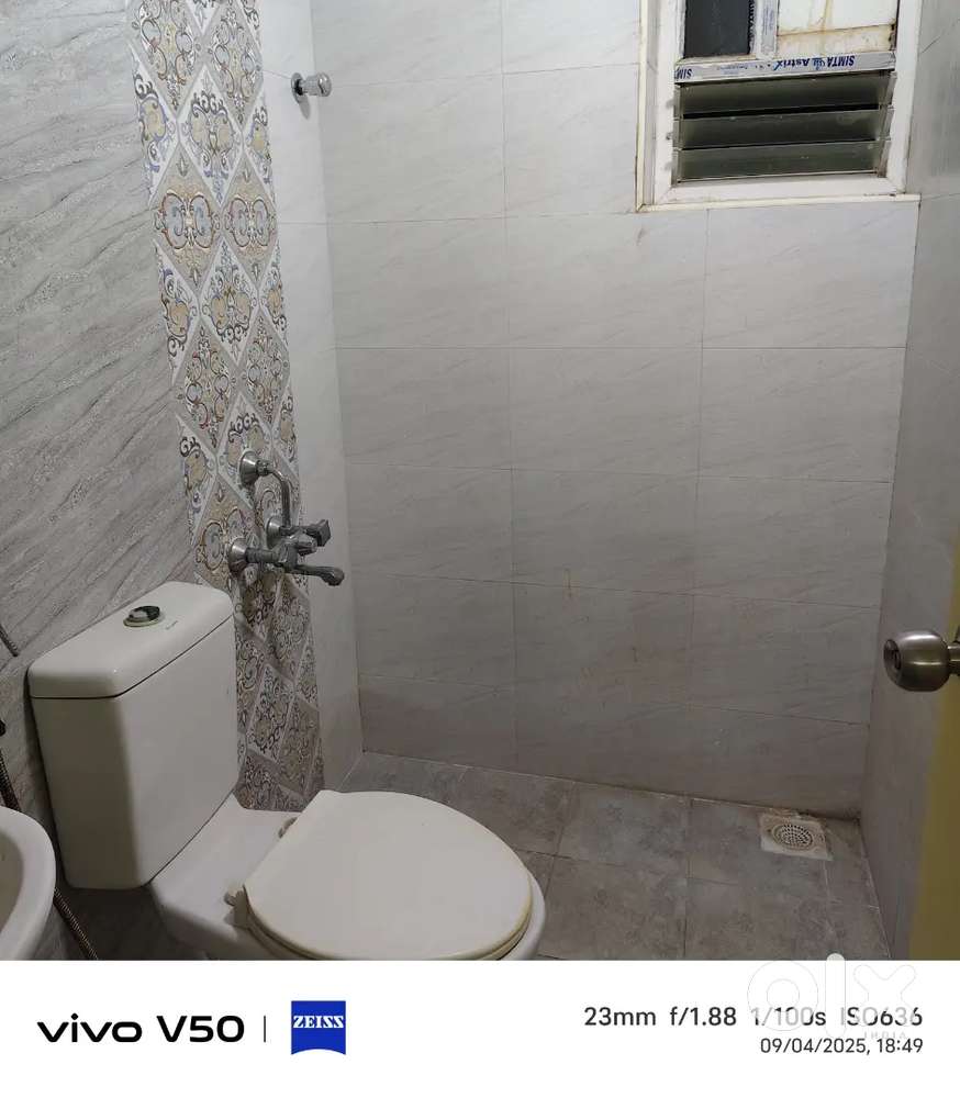 2 bhk, carpark, mini gym, furnished,40 feet road, drineage. Connect