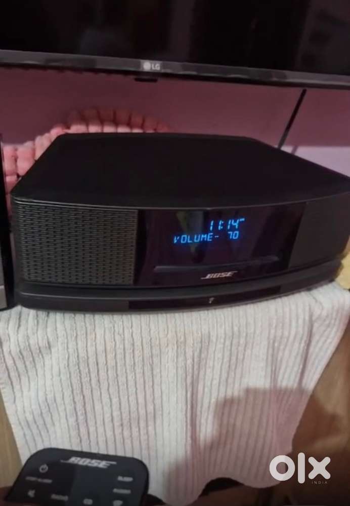 Bose wave series IV black with Soundtouch brand new condition