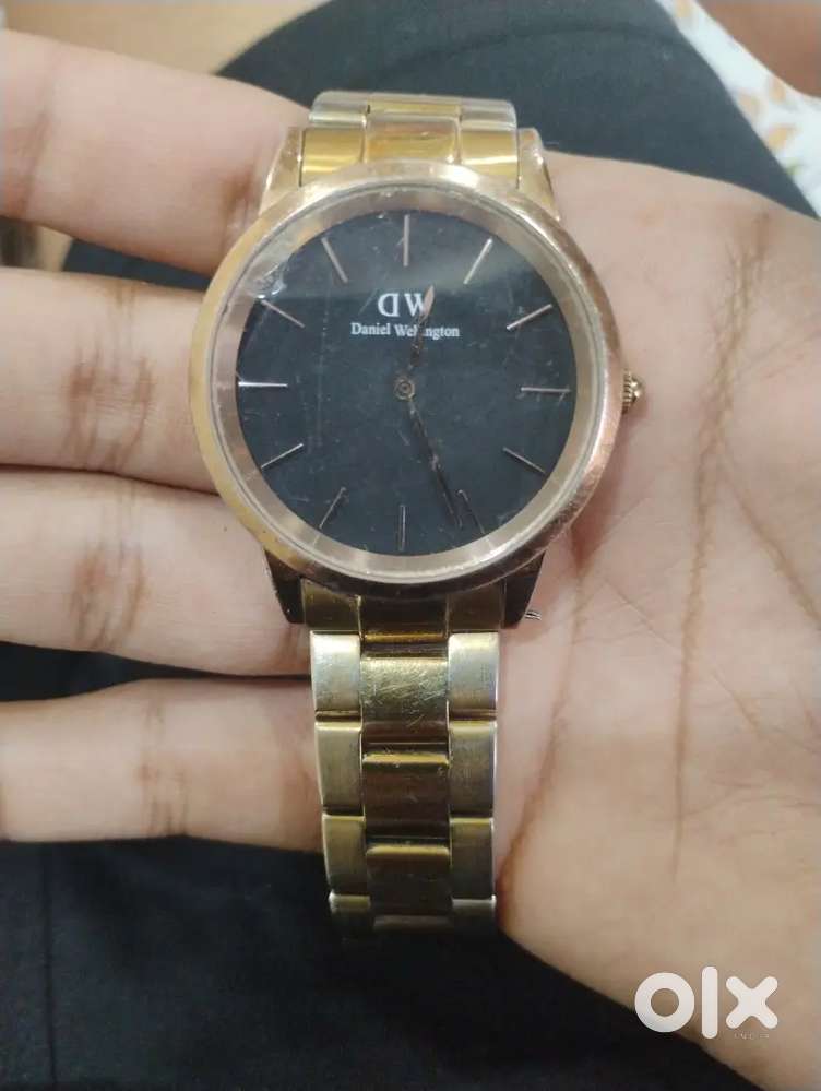 Daniel Wellington watch selling