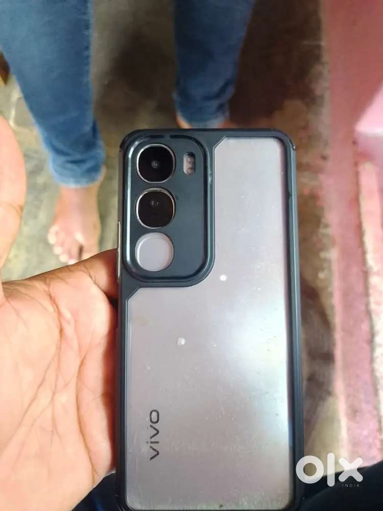 Good mobile, excellent condition, everything working , urgent money