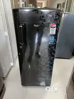 Whirlpool 280 litre fridge neat  condition