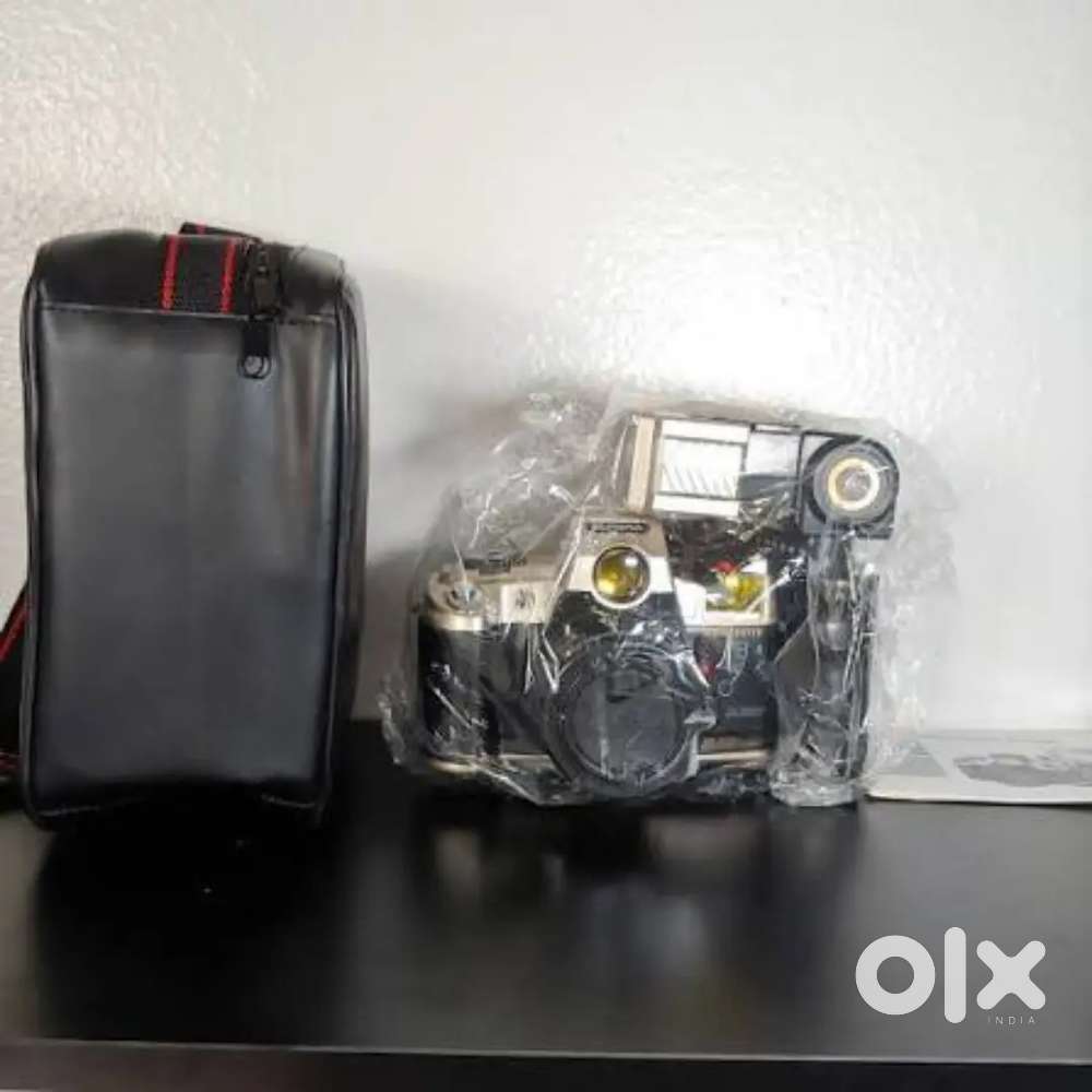 Olympia DL2000A 35mm Film Camera with Flash
