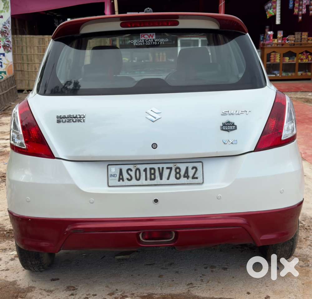 Maruti Suzuki Swift 2015 Petrol 76000 Km Driven