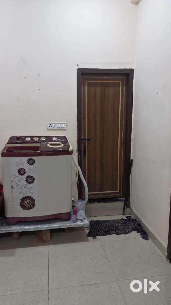 Looking for flatmate