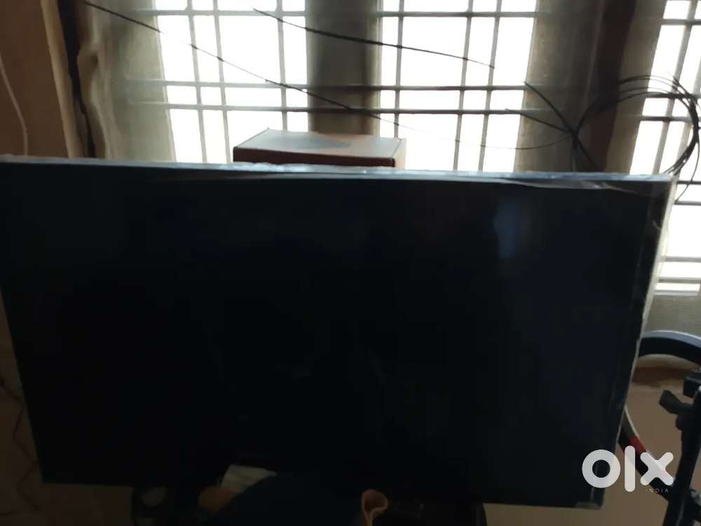 Samsung UA32J4100ARLXL