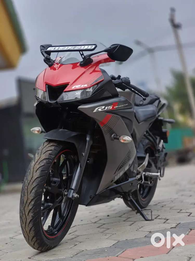 Yamaha R15 v3