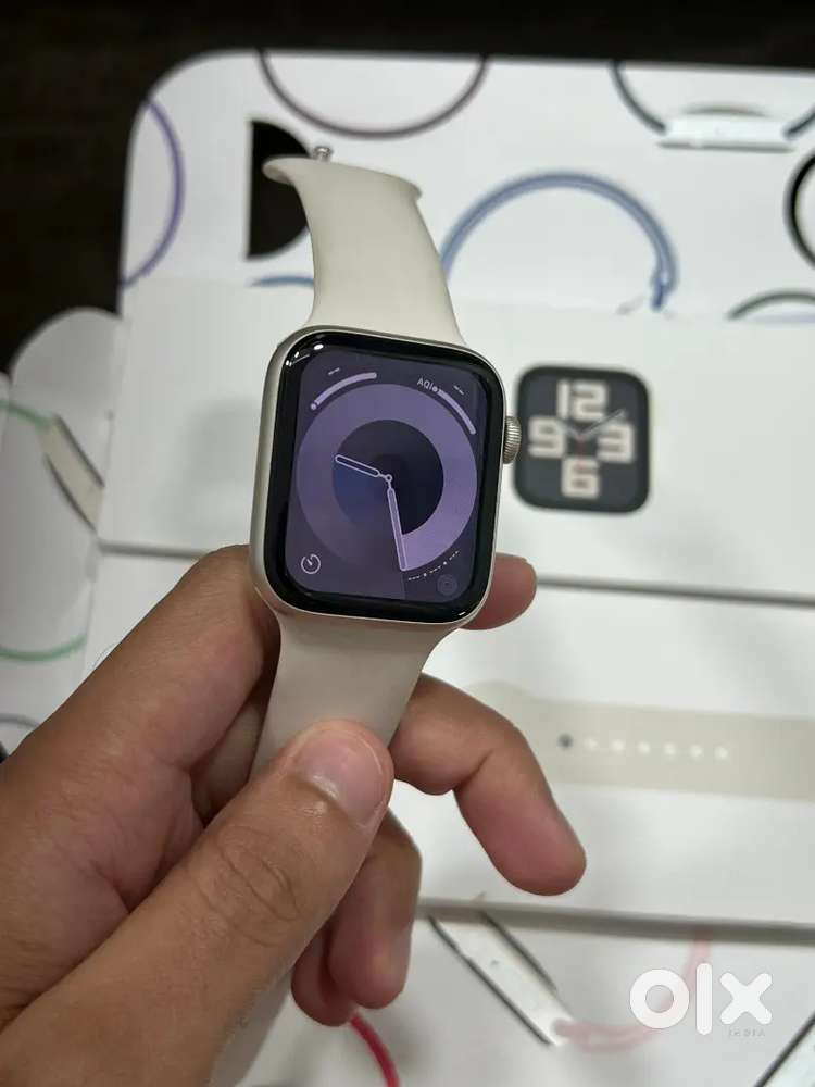 APPLE WATCH SE 2 STARLIGHT 44MM ONLY GPS IN EXCELLENT CONDITION