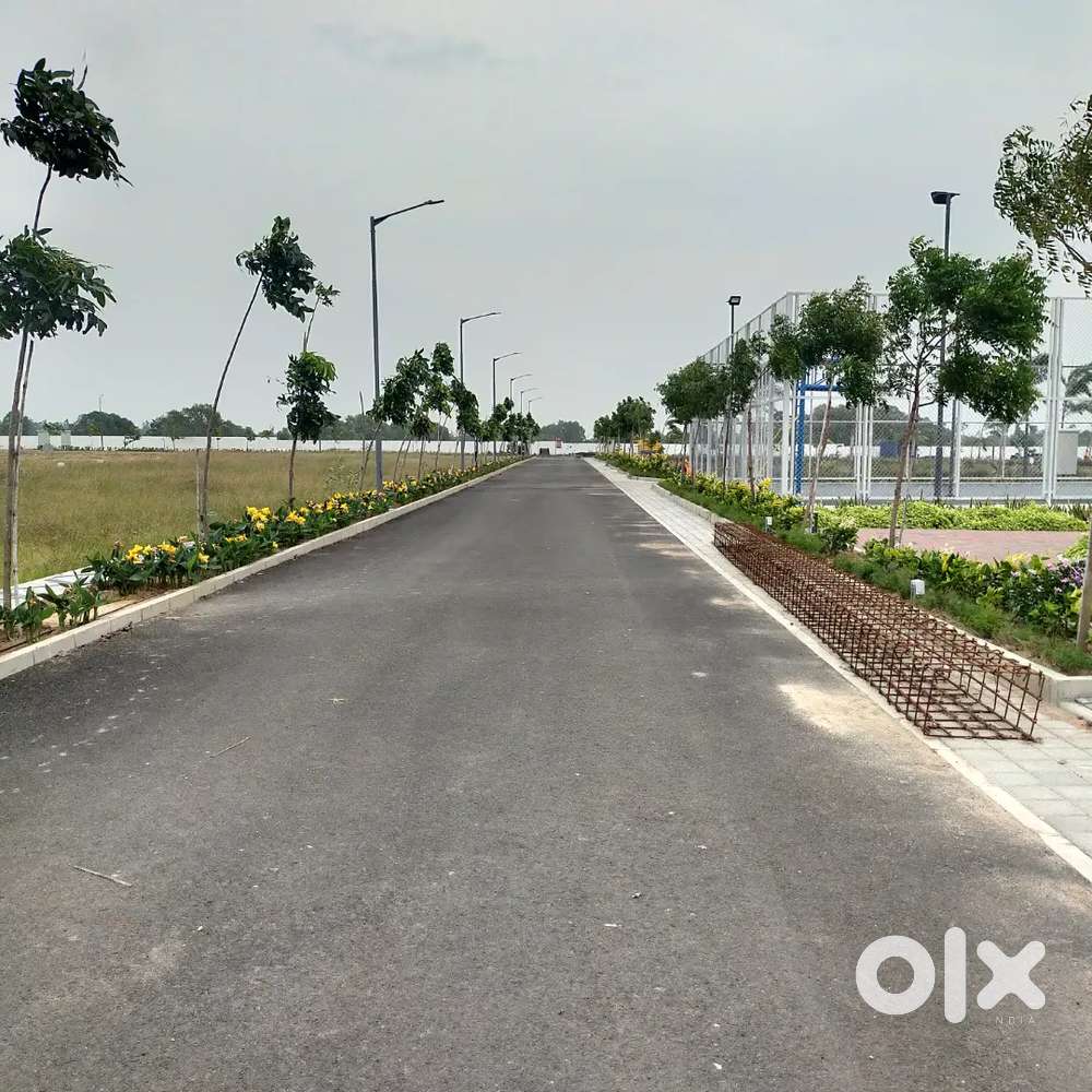 East Facing 1800 Sqft Well Developed Luxury Plot at Oragadam