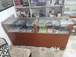 Counter for cosmetics products