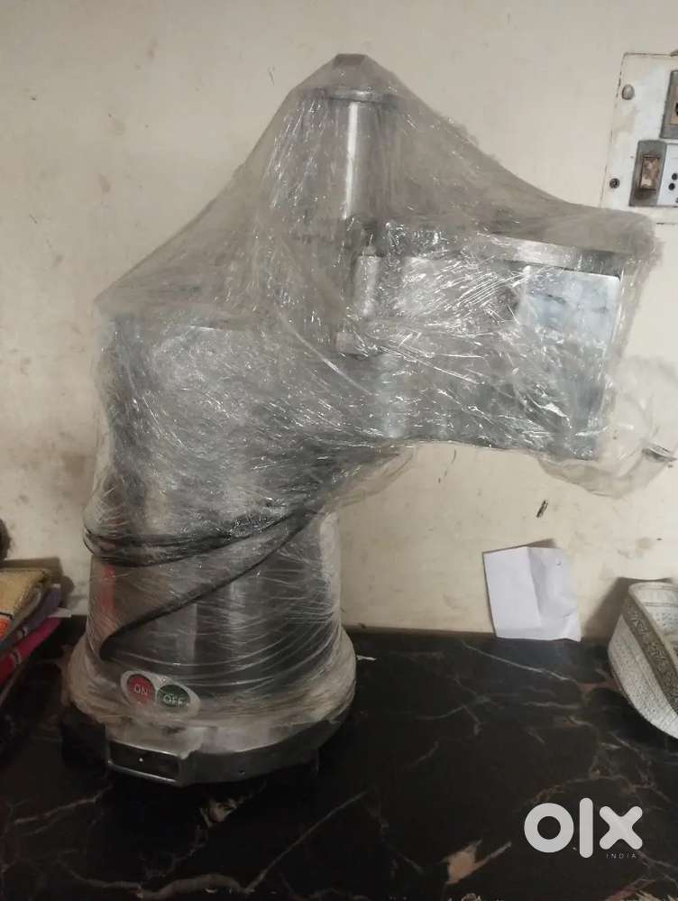 Vegetables cutting machine