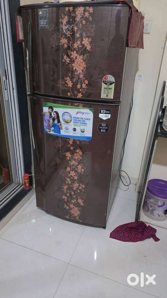 Godrej , Model no : RT EON 240 P2 4