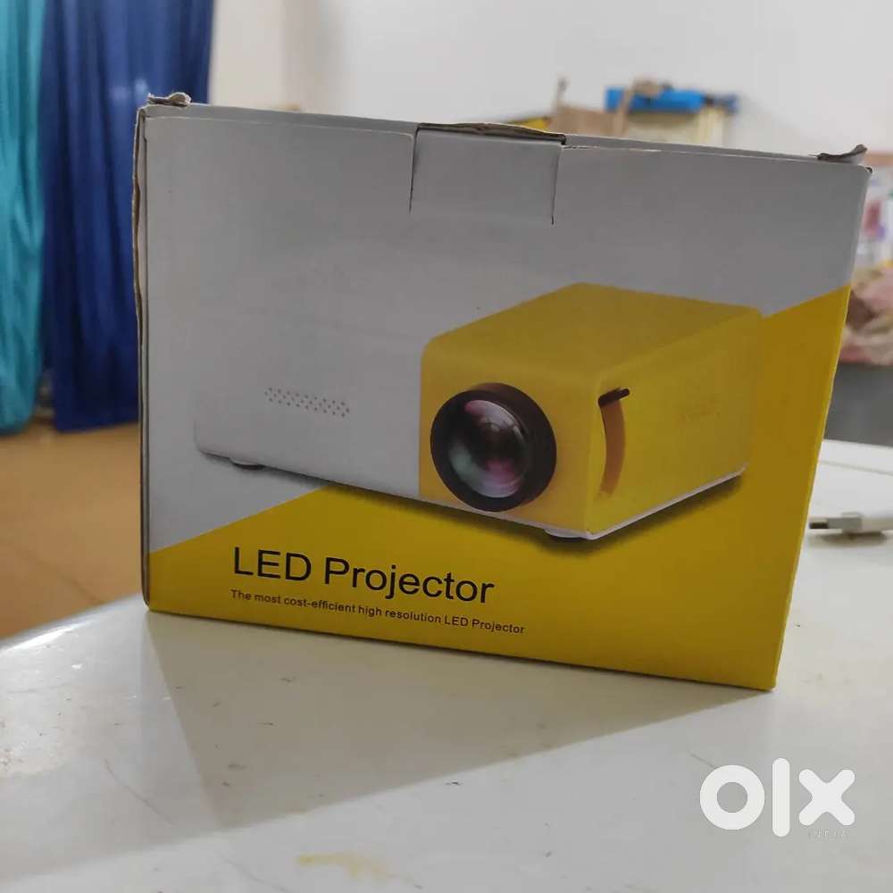 Mini projector Sealed pack for mobile laptop and tv