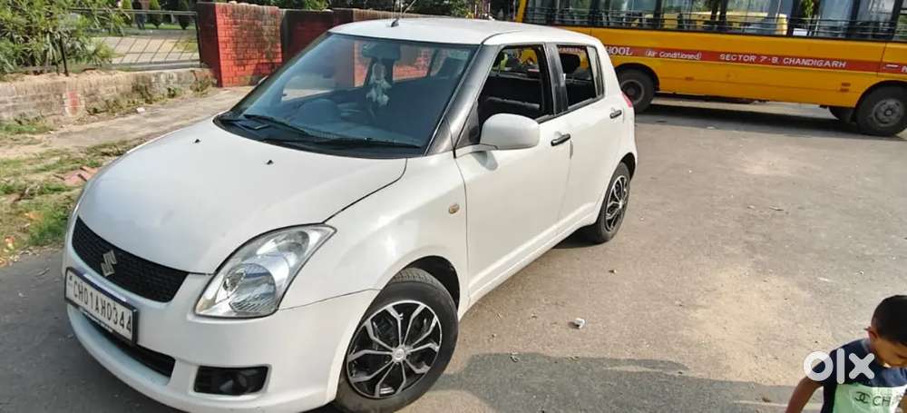 Swift 2011 white