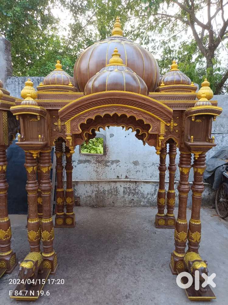 All furnitures of wood and ply