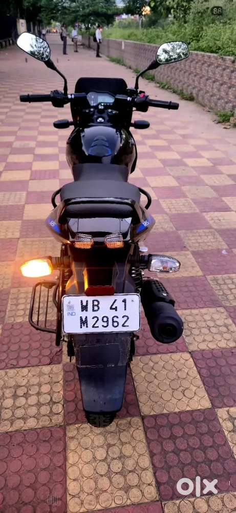 Bajaj Pulsar 125 ( E20) Model