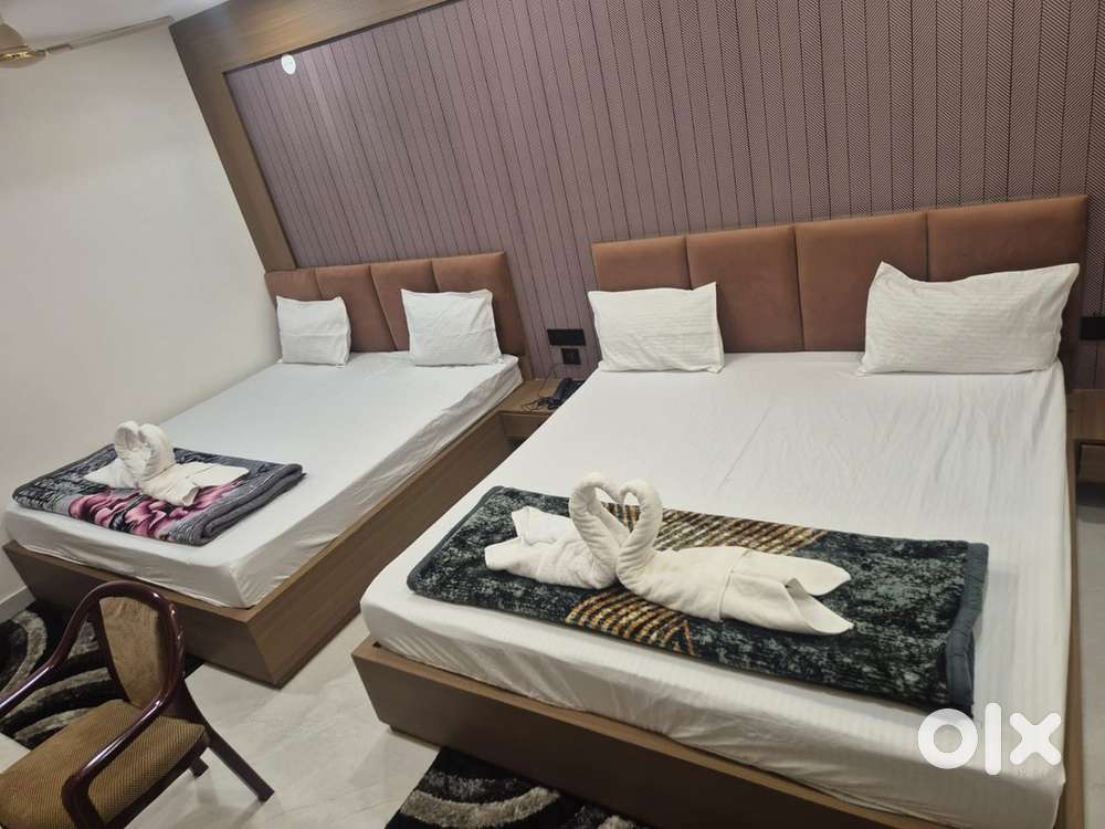 22 rooms lixury property for rent at vrindavan