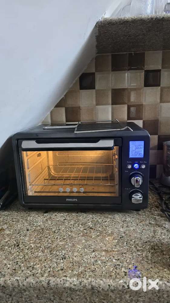 Philips Digital 25 Lit OTG (Oven Toaster Grill) for sale