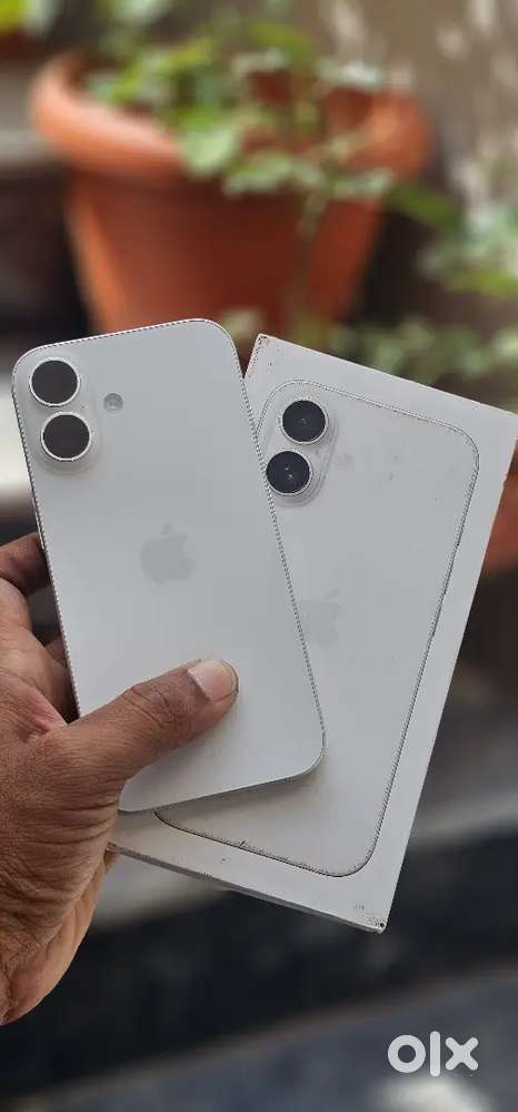 Iphone 16 white color  128gb price:54500/-