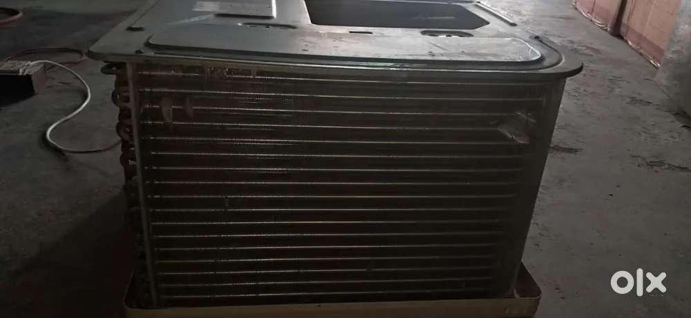 Hitachi AC