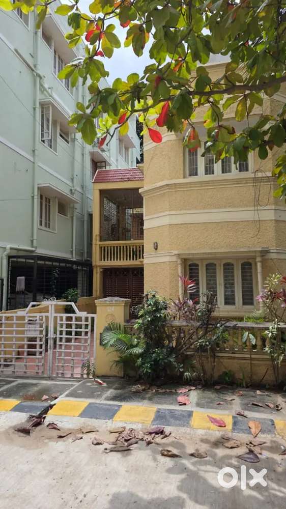 Btm layout A khata 2400sqft walkable distance for metro