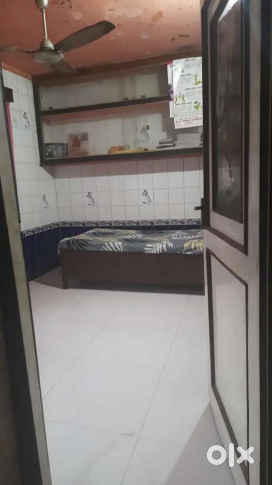 Girls PG 1 room set