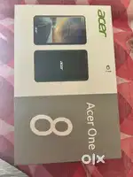 Acer One 8