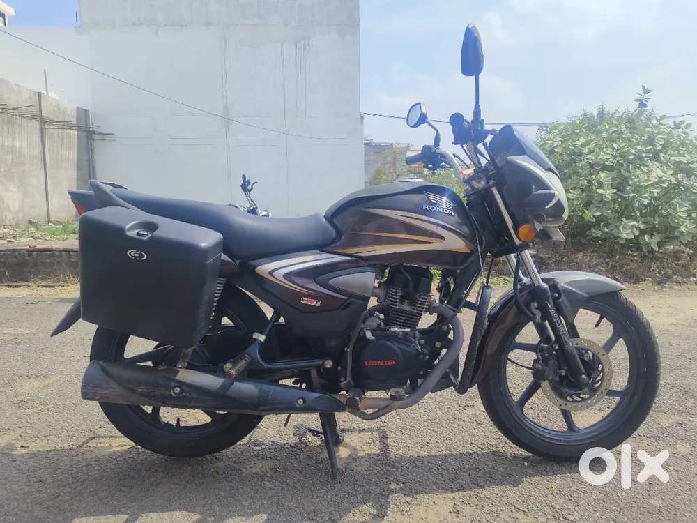 Top condition / no issues / new tyres evrything is good no scratches