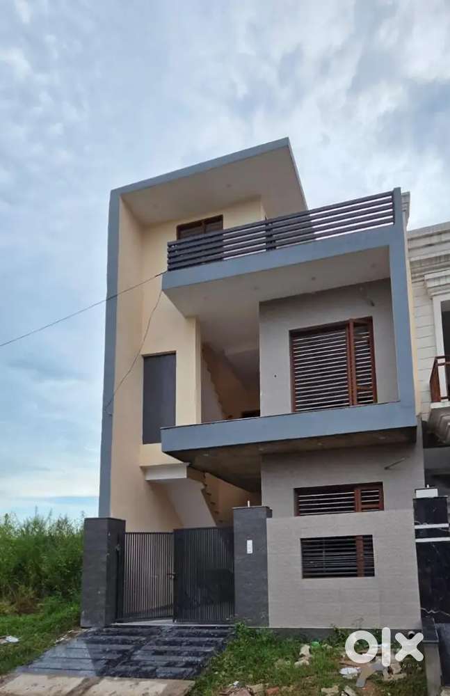 Sale manager required for real estate