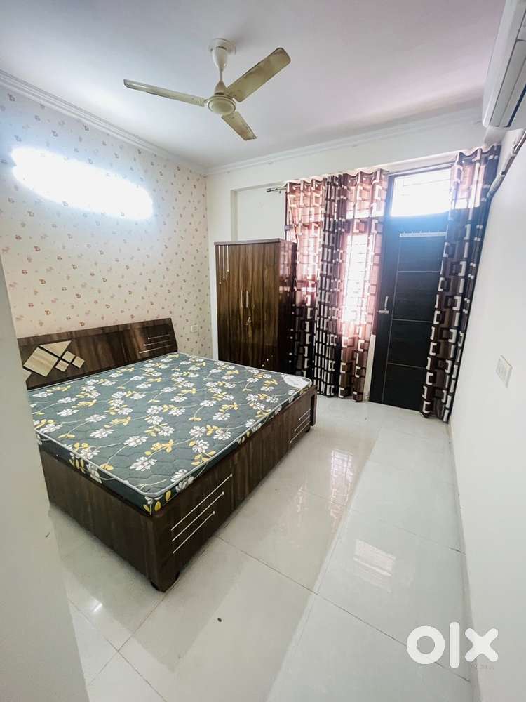3bhk flat for students
