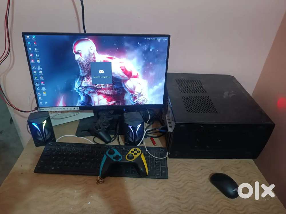 gaming Pc and MSI Monitor 22 inches