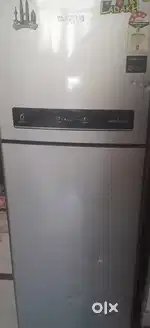 Whirlpool Intellifresh 265 L refrigerator