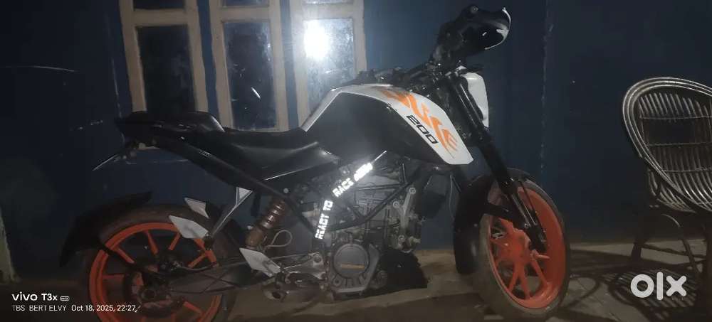 KTM Duke 200