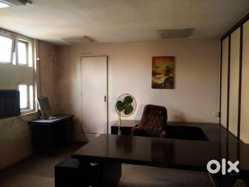 Prime office for sale in hormiman circle