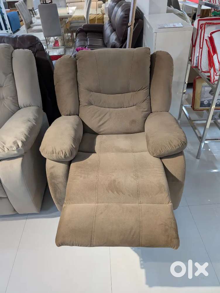 Single Seater Recliner Sofa