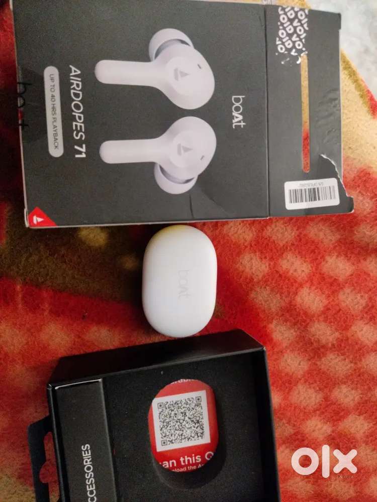 Earbuds new