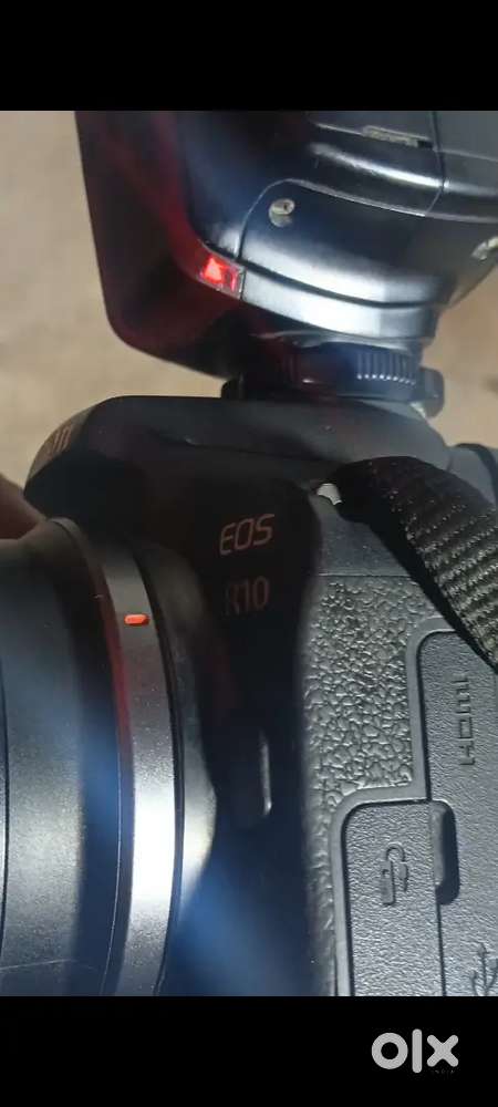 Canon EOS r10 camera