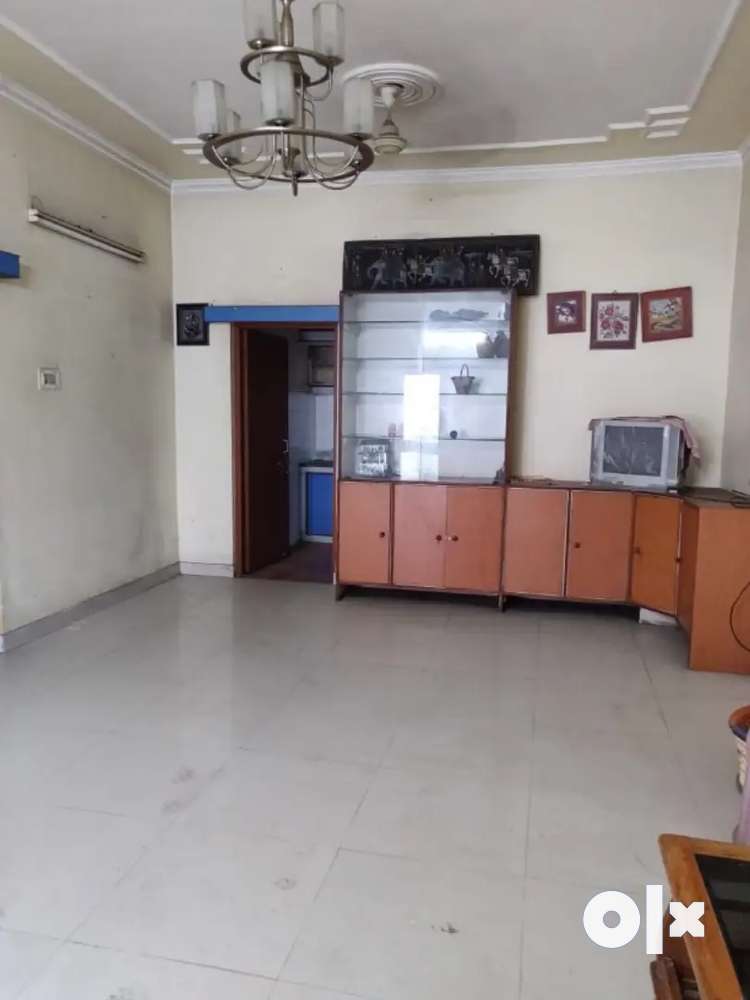 2 bhk plus Puja room independent furnished flat at aliganj puraniya
