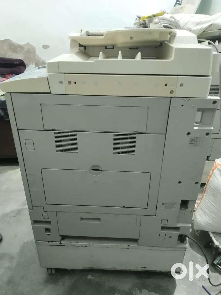 Canon Ir3225 photo stat Machine