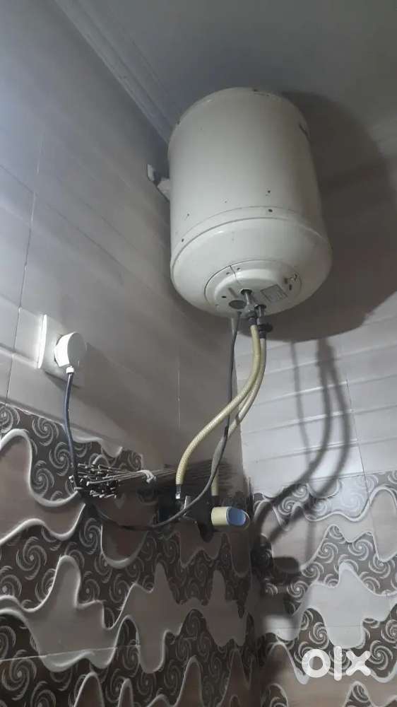 Instant water heater 25l