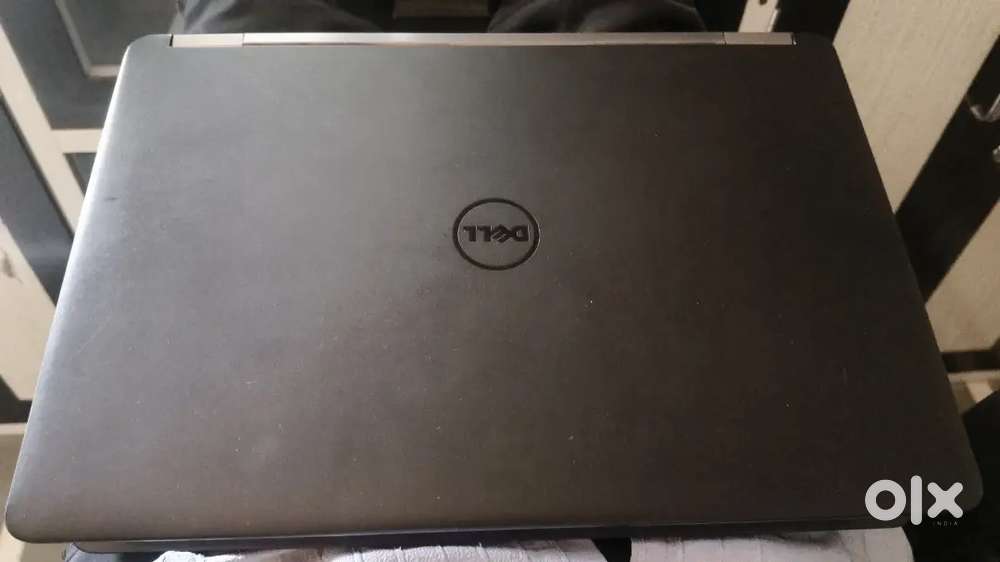 Dell latitude E5470 i5-6gen 8gb ram 256gb rom